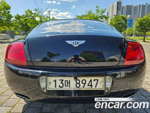 Bentley Continental — интерьер