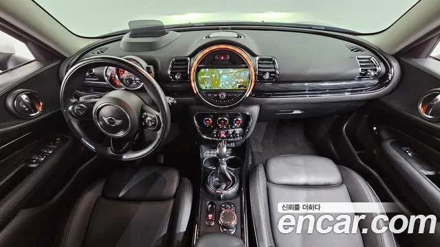 MINI Clubman — интерьер