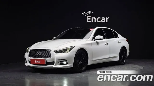 Infiniti Q50
