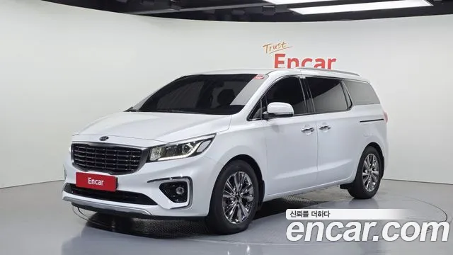 Kia Carnival — экстерьер