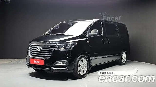Hyundai Starex