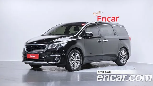 Kia Carnival — экстерьер