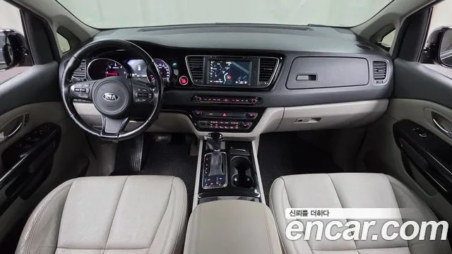 Kia Carnival — интерьер