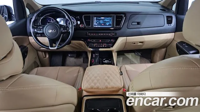 Kia Carnival — интерьер