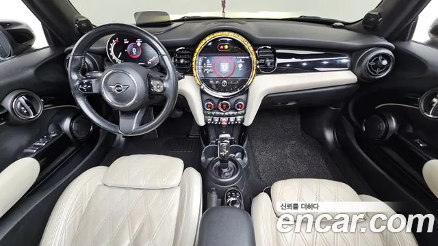 MINI Cooper Convertible — интерьер