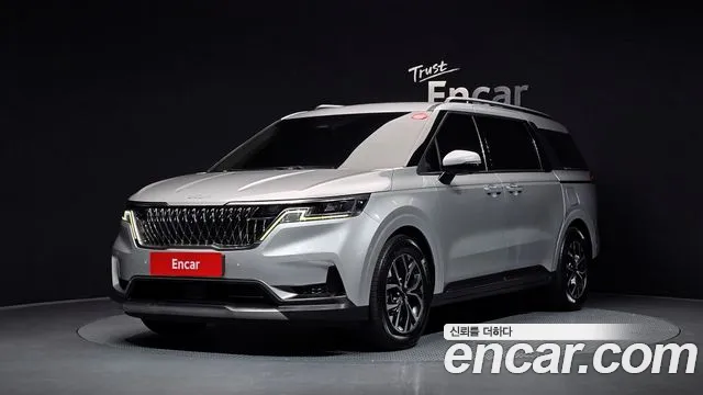 Kia Carnival — экстерьер