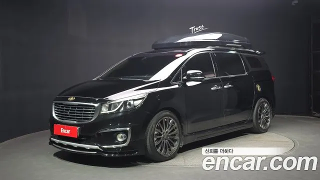 Kia Carnival — экстерьер