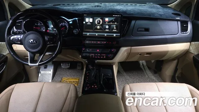 Kia Carnival — интерьер