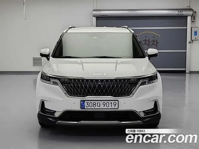 Kia Carnival — экстерьер