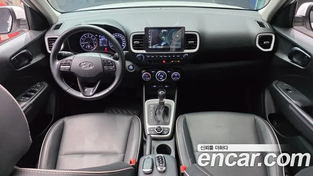 Hyundai Venue — интерьер