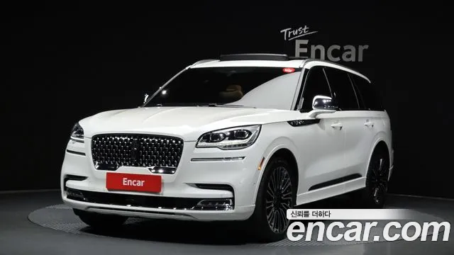 Lincoln Aviator
