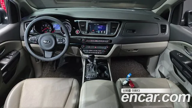 Kia Carnival — интерьер