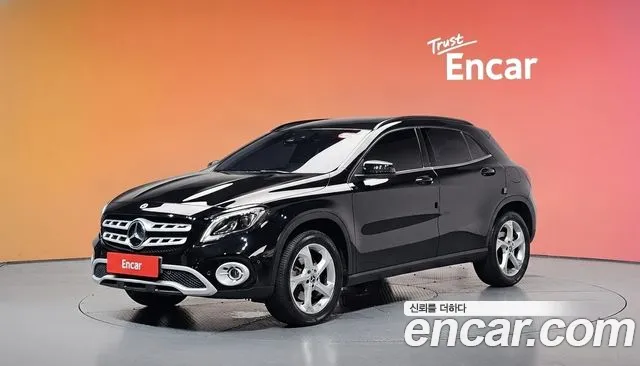 Mercedes-Benz GLA-класс