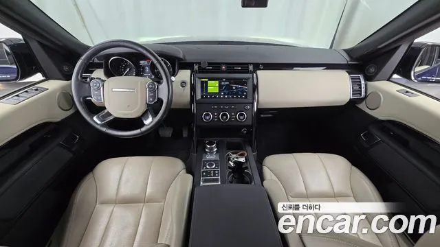 Land Rover Discovery — интерьер