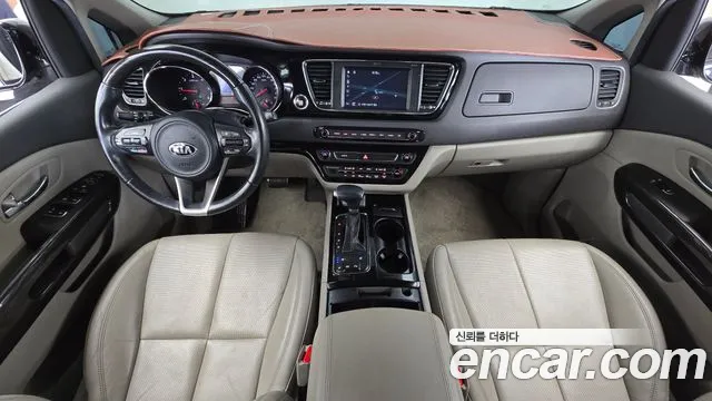 Kia Carnival — интерьер
