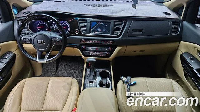 Kia Carnival — интерьер