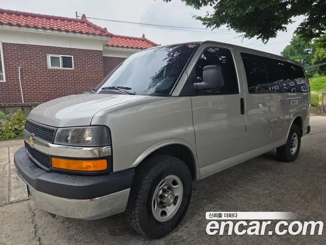 Chevrolet Express Van