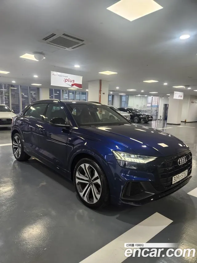 Audi Q8