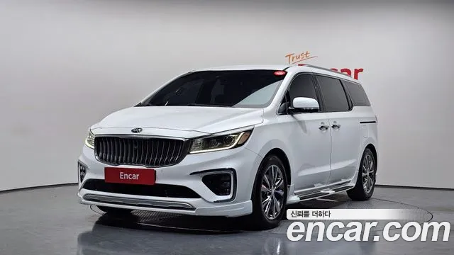 Kia Carnival — экстерьер