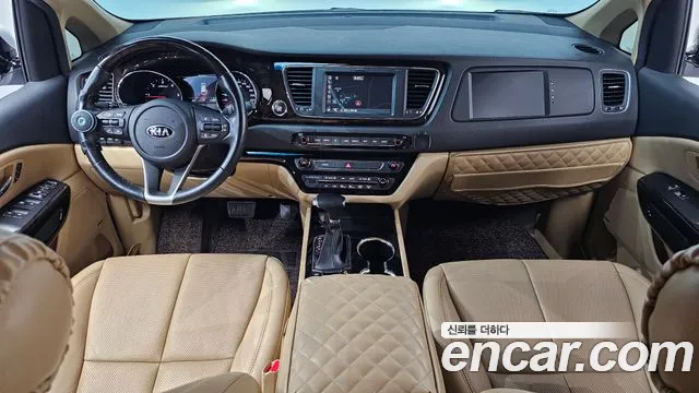 Kia Carnival — интерьер