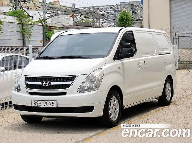Hyundai Starex