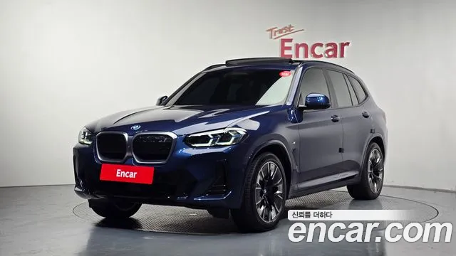 BMW iX3