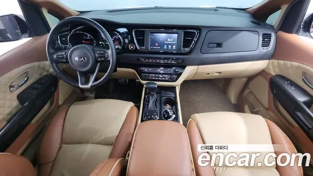 Kia Carnival — интерьер