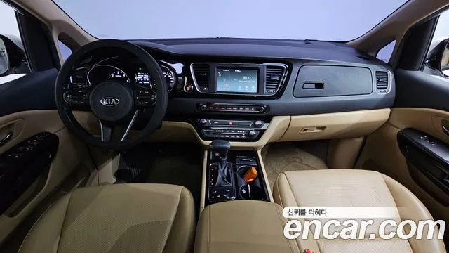 Kia Carnival — интерьер