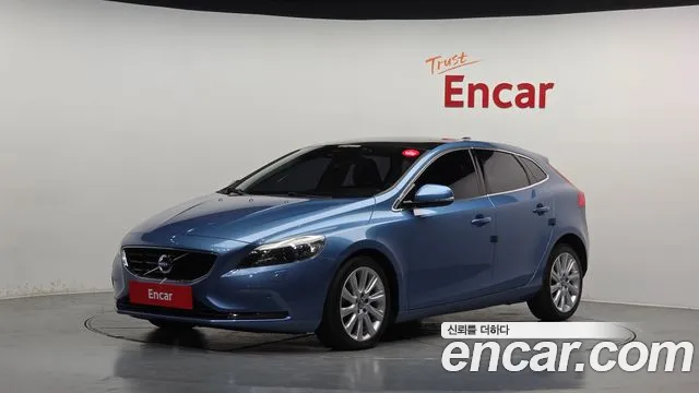 Volvo V40