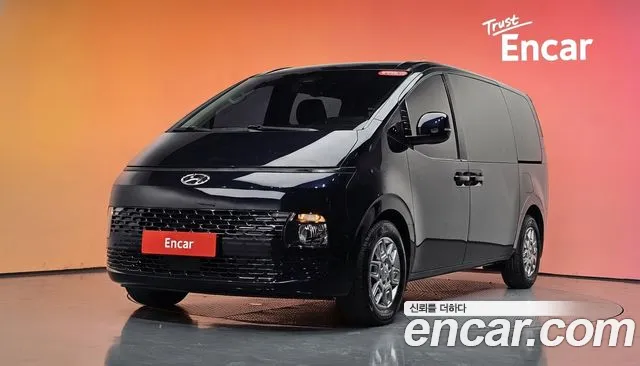 Hyundai Staria