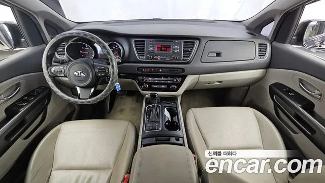 Kia Carnival — интерьер