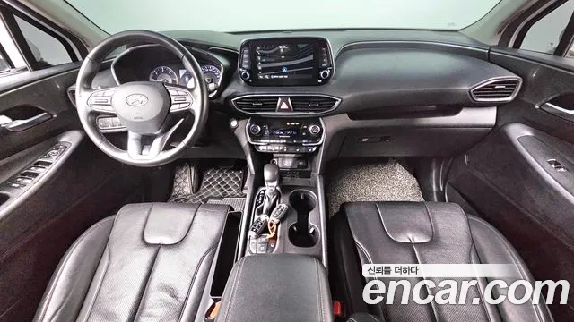 Hyundai Santa Fe — интерьер