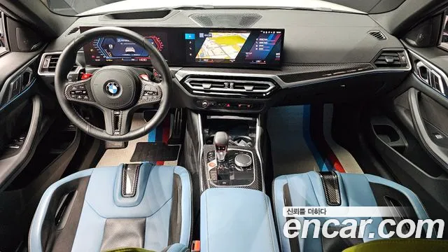 BMW M4 — интерьер