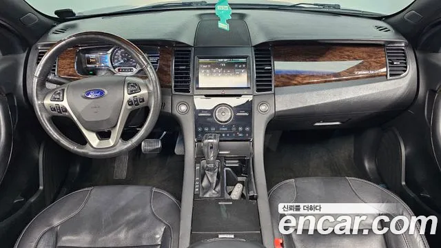 Ford Taurus — интерьер