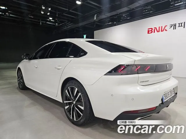 Peugeot 508 — интерьер
