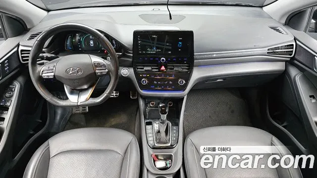 Hyundai Ioniq — интерьер