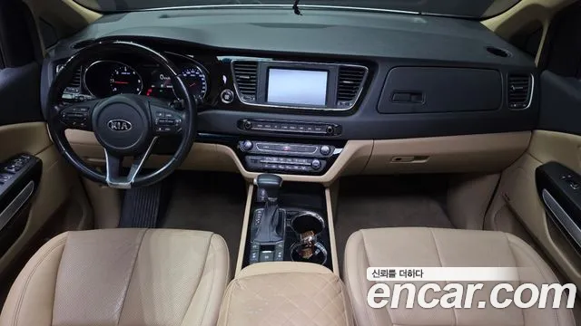 Kia Carnival — интерьер