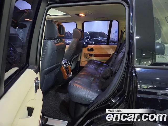 Land Rover Range Rover — интерьер