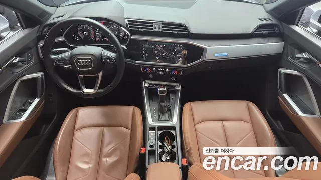 Audi Q3 — интерьер