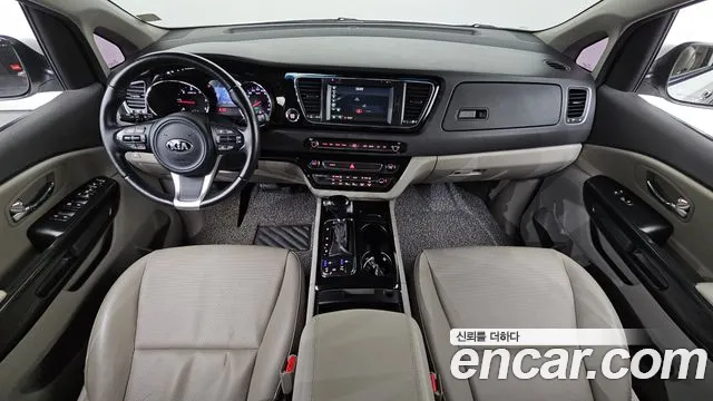 Kia Carnival — интерьер