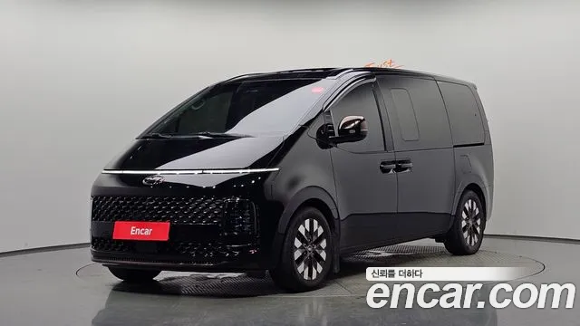Hyundai Staria
