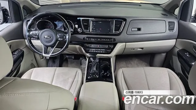 Kia Carnival — интерьер