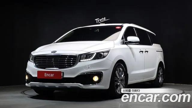 Kia Carnival — экстерьер