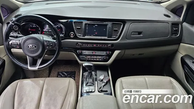 Kia Carnival — интерьер