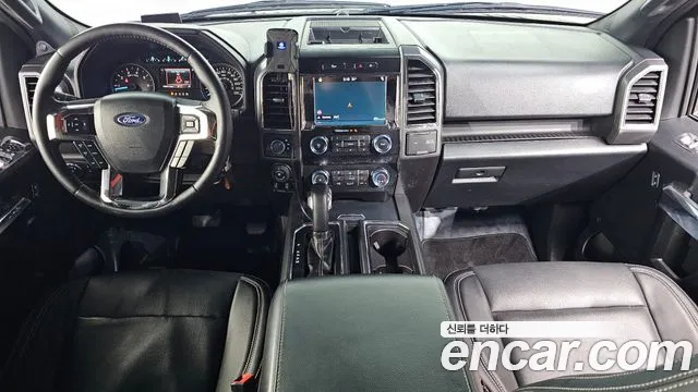 Ford F-150 — интерьер