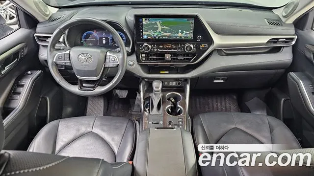 Toyota Highlander — интерьер