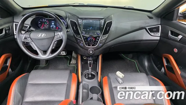 Hyundai Veloster — интерьер