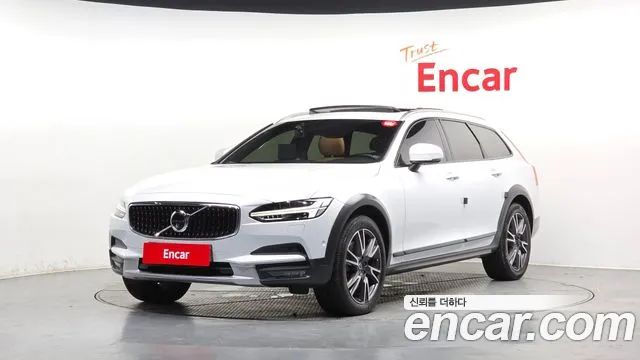Volvo V90