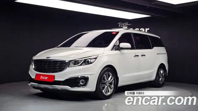 Kia Carnival — экстерьер
