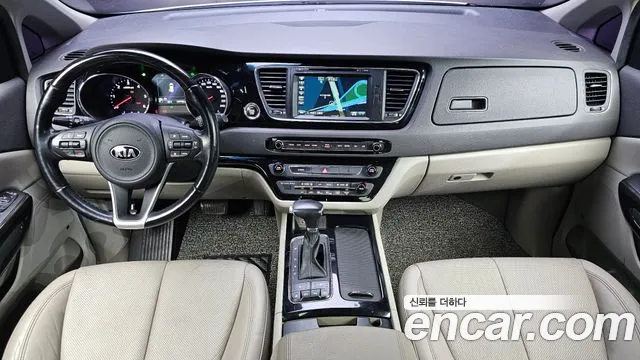 Kia Carnival — интерьер